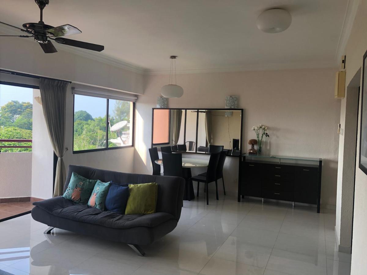 Beach Resort 7 Home Stay Sri Sayang Apartment Batu Ferringhi 3Bedroom מראה חיצוני תמונה