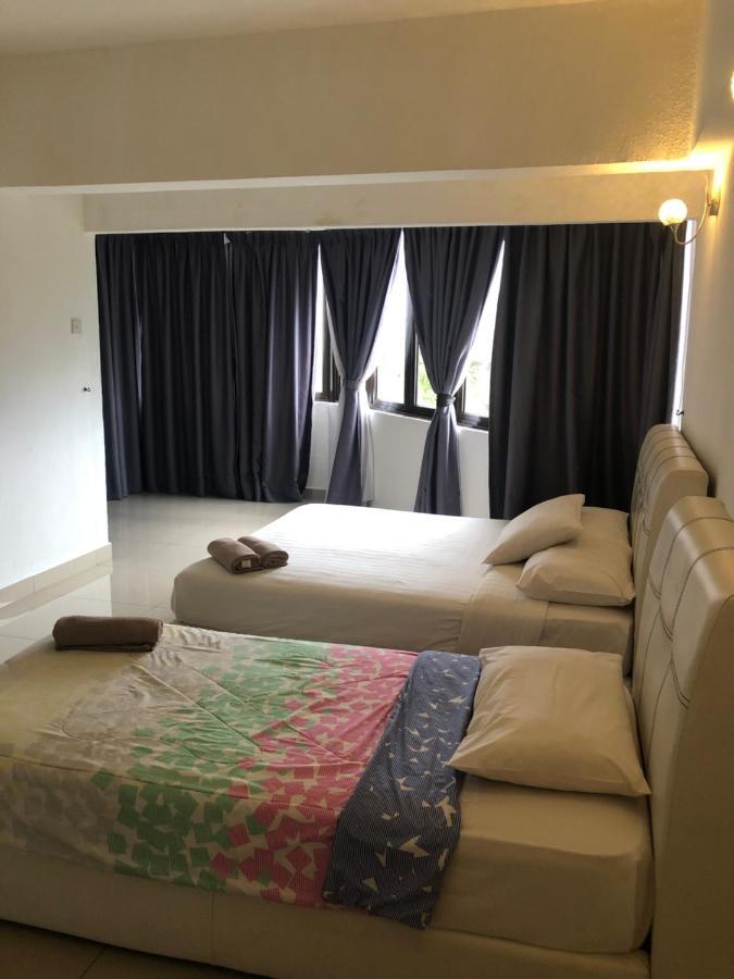Beach Resort 7 Home Stay Sri Sayang Apartment Batu Ferringhi 3Bedroom מראה חיצוני תמונה